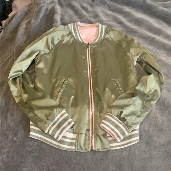Hollister reversible satin bomber jacket XS - Picture 3 of 5